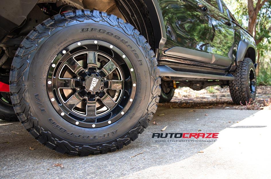 TOYOTA HILUX N80 4WD MO962 GLOSS BLACK